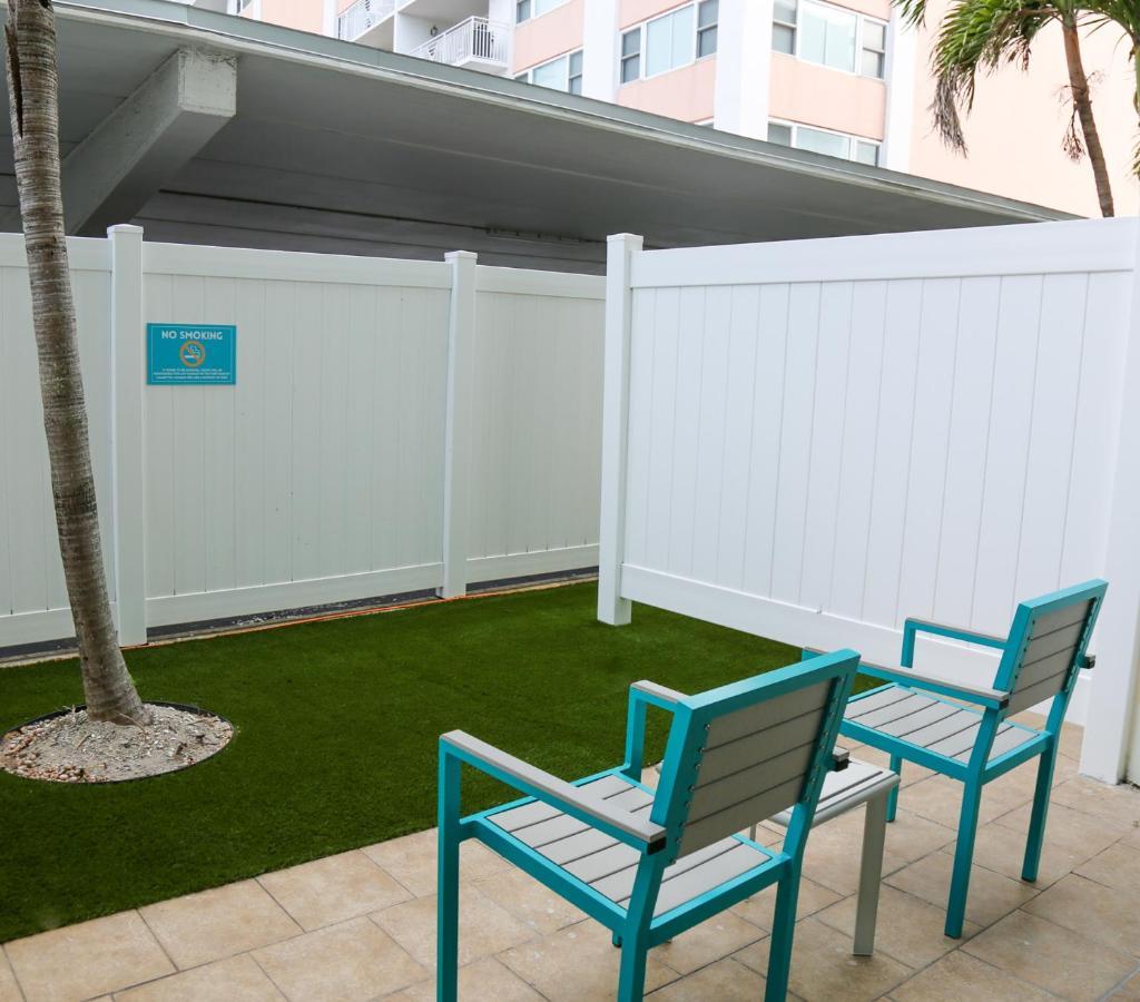 Winter The Dolphin'S Beach Club, Ascend Hotel Collection Clearwater Beach Buitenkant foto